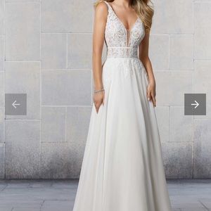 Unaltered Size 8 Mori Lee A-Line Wedding Dress in Ivory White